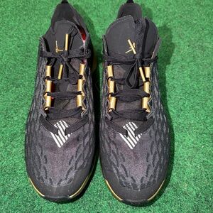 Nike Air Jordan Zoom Trunner Ultimate Black Metallic Gold